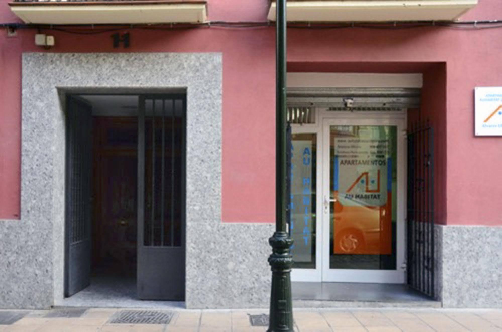 Apartamentos Auhabitat Zaragoza, Edificio De Apartamentos Turisticos Екстериор снимка