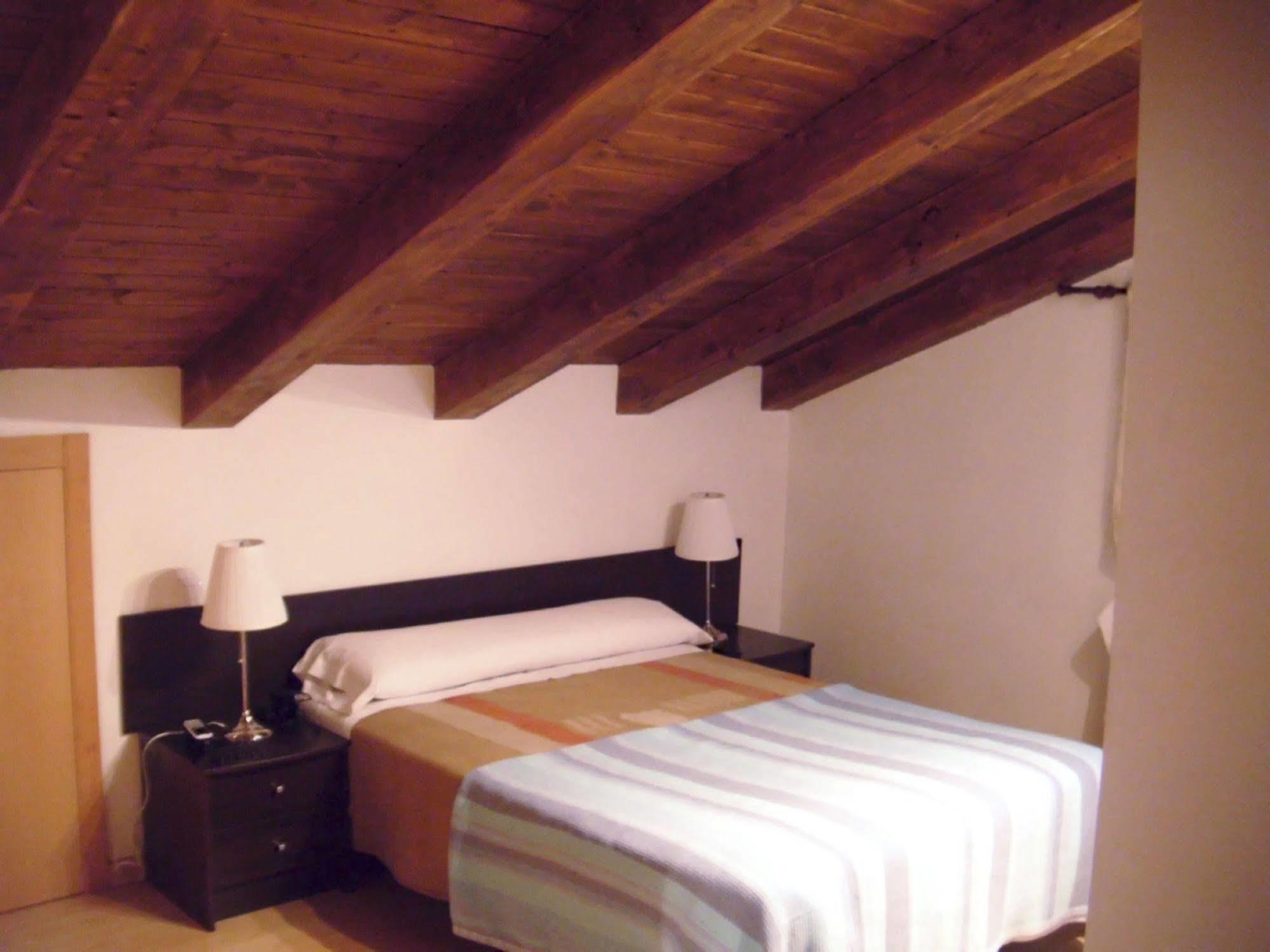 Apartamentos Auhabitat Zaragoza, Edificio De Apartamentos Turisticos Екстериор снимка