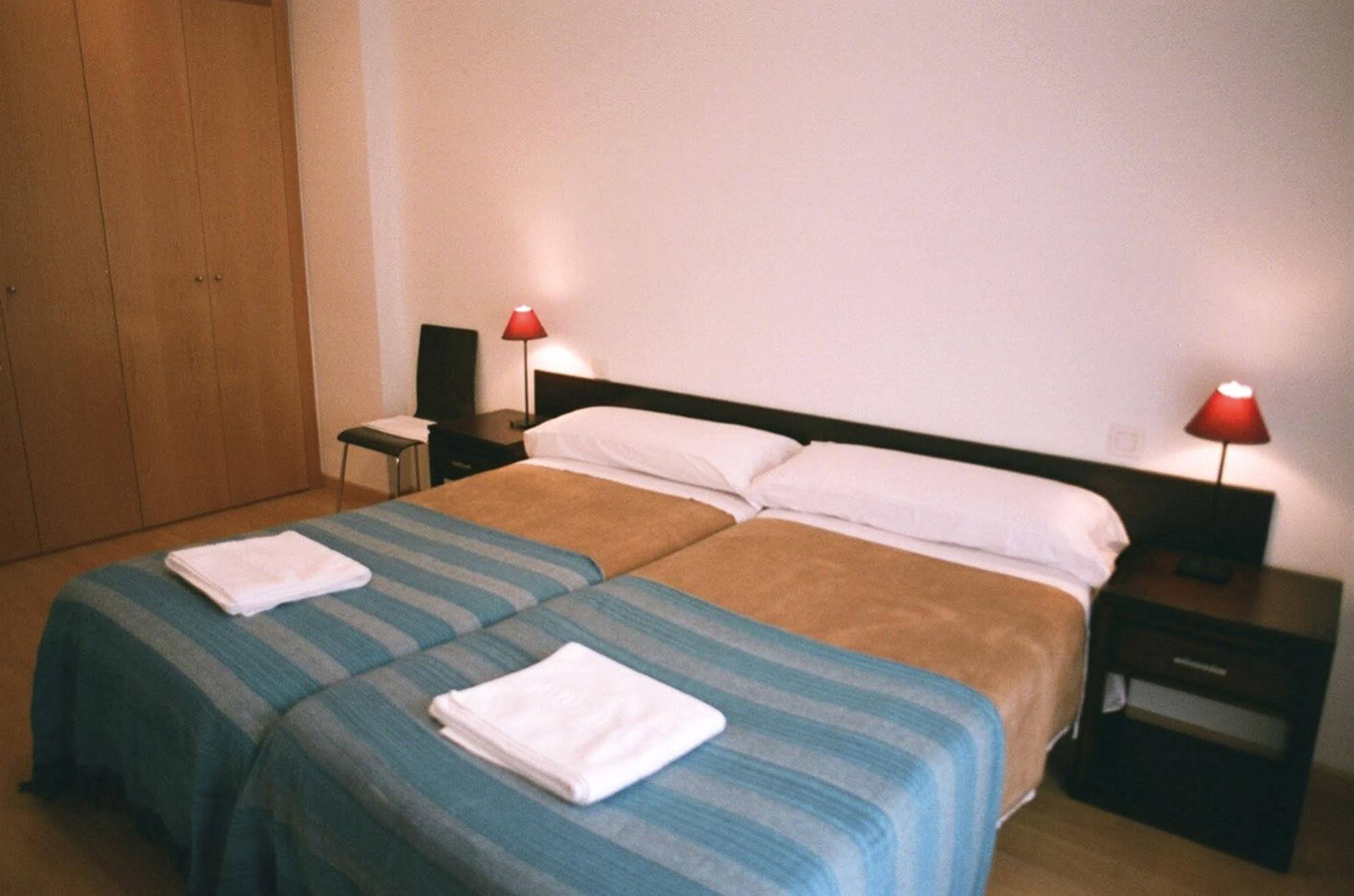 Apartamentos Auhabitat Zaragoza, Edificio De Apartamentos Turisticos Екстериор снимка