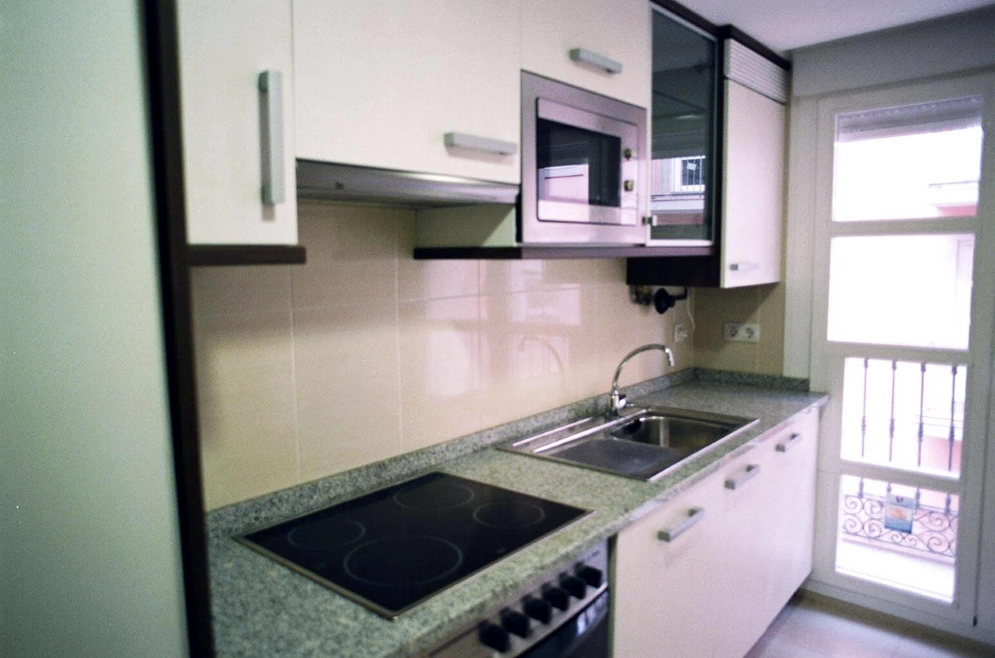 Apartamentos Auhabitat Zaragoza, Edificio De Apartamentos Turisticos Екстериор снимка